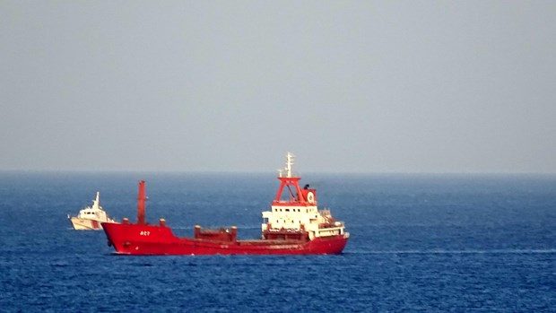Ateş açılan Türk gemisi incelemenin ardından limandan ayrıldı