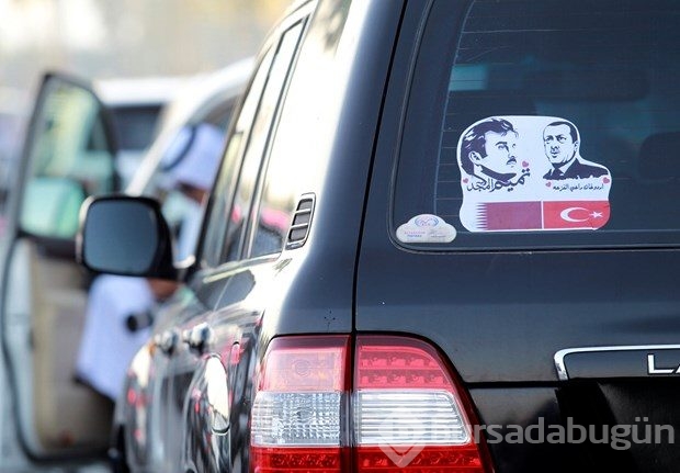 Katar emirinin portresi direniş sembolü oldu