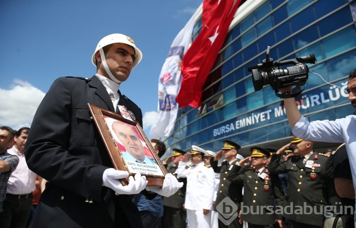 Bursa'da şehit polis memleketine uğurlandı