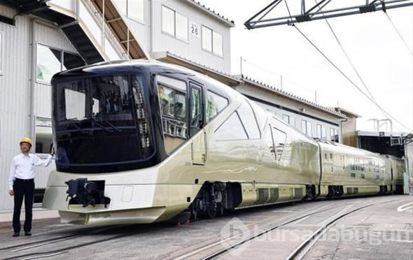 Japonların parmak ısırtan lüks treni!
