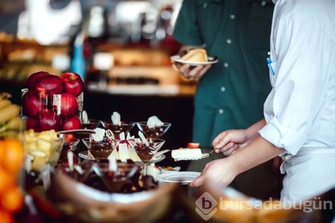 Açık Büfelerde neler oluyor? Otel aşçıları anlattı