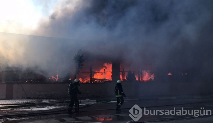 Bursa'da tekstil fabrikasında yangın