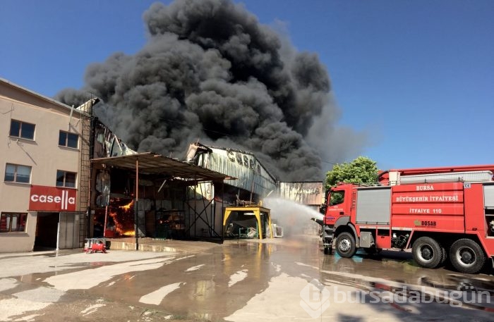 Bursa'da tekstil fabrikasında yangın