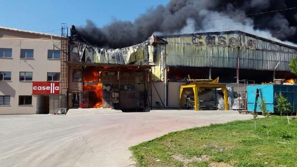 Bursa'da tekstil fabrikasında yangın