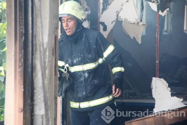 Bursa'da tekstil fabrikasında yangın