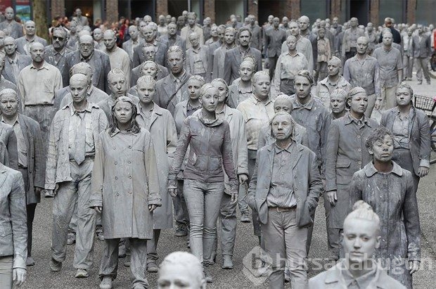 G20 zirvesine zombili protesto