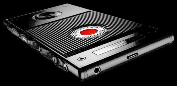 Dünyanın ilk holografik ekranlı telefonu göründü