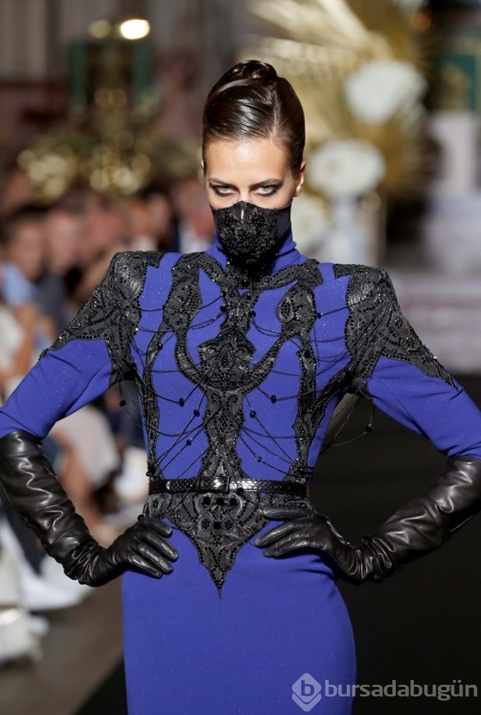 Paris Haute Couture Moda Haftası'nda 'maskeli balo'