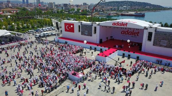 İstanbul'da Adalet Mitingi