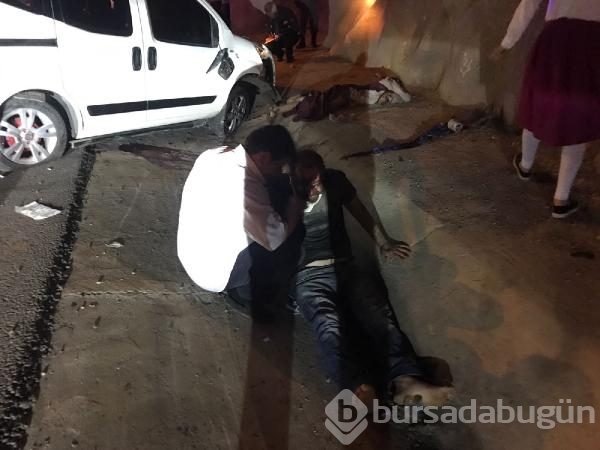 Bursa'da feci kaza: 2 ölü, 16 yaralı 