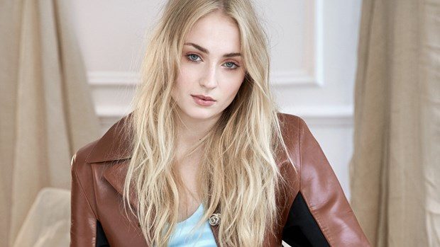 Sophie Turner (Sansa Stark): Akvaryumda yaşıyorum