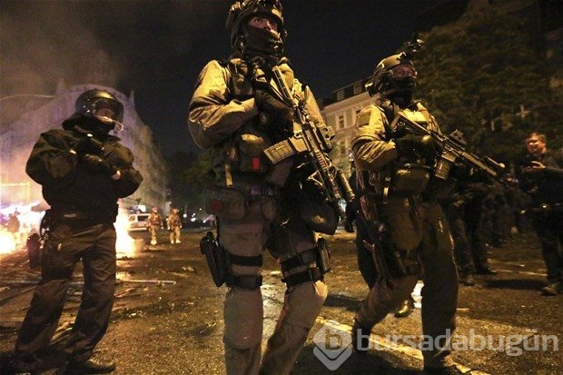 Hamburg'daki G20 protestoları 2. gününde de aralıksız sürdü: Çatışma, yağma, gözaltı