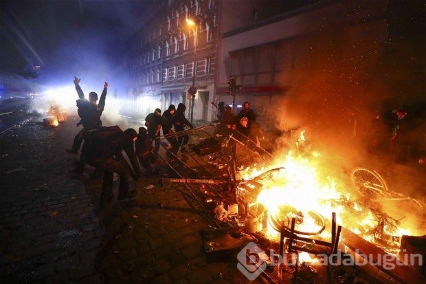 Hamburg'daki G20 protestoları 2. gününde de aralıksız sürdü: Çatışma, yağma, gözaltı