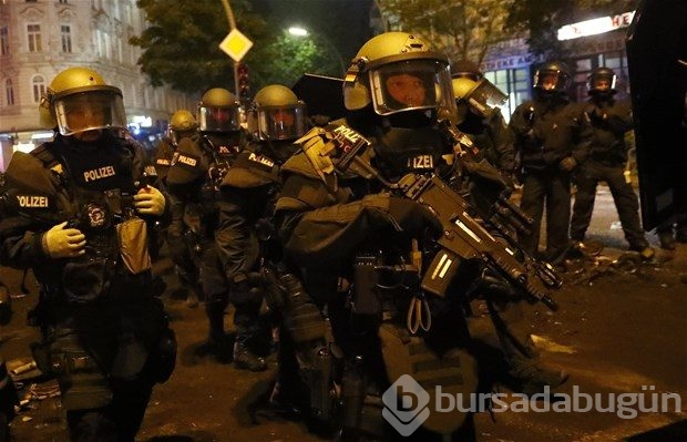 Hamburg'daki G20 protestoları 2. gününde de aralıksız sürdü: Çatışma, yağma, gözaltı