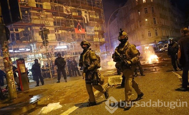 Hamburg'daki G20 protestoları 2. gününde de aralıksız sürdü: Çatışma, yağma, gözaltı