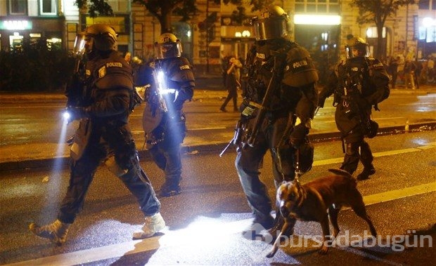 Hamburg'daki G20 protestoları 2. gününde de aralıksız sürdü: Çatışma, yağma, gözaltı