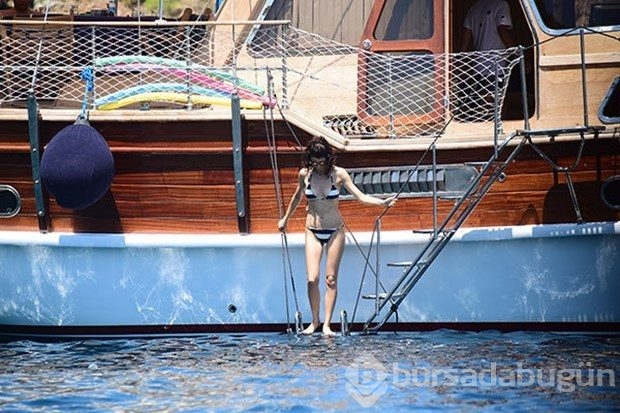 Beren Saat'in pet şişe hassasiyeti