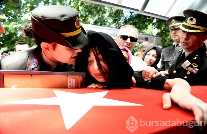 Bursa şehidini son yolculuğuna uğurladı	
