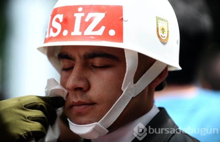 Bursa şehidini son yolculuğuna uğurladı	