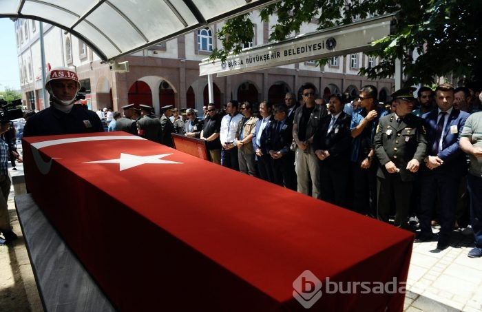Bursa şehidini son yolculuğuna uğurladı	