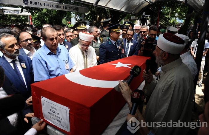 Bursa şehidini son yolculuğuna uğurladı	