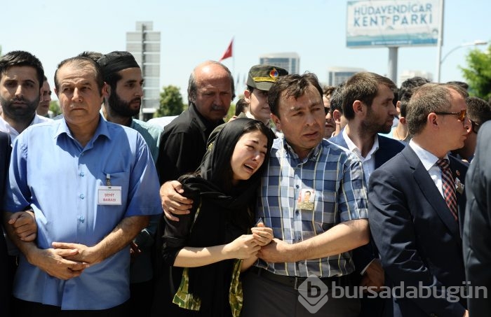 Bursa şehidini son yolculuğuna uğurladı	