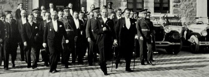 Ulu Önderimiz Mustafa Kemal'e "Atatürk"ten Önce Önerilmiş 13 Soyad