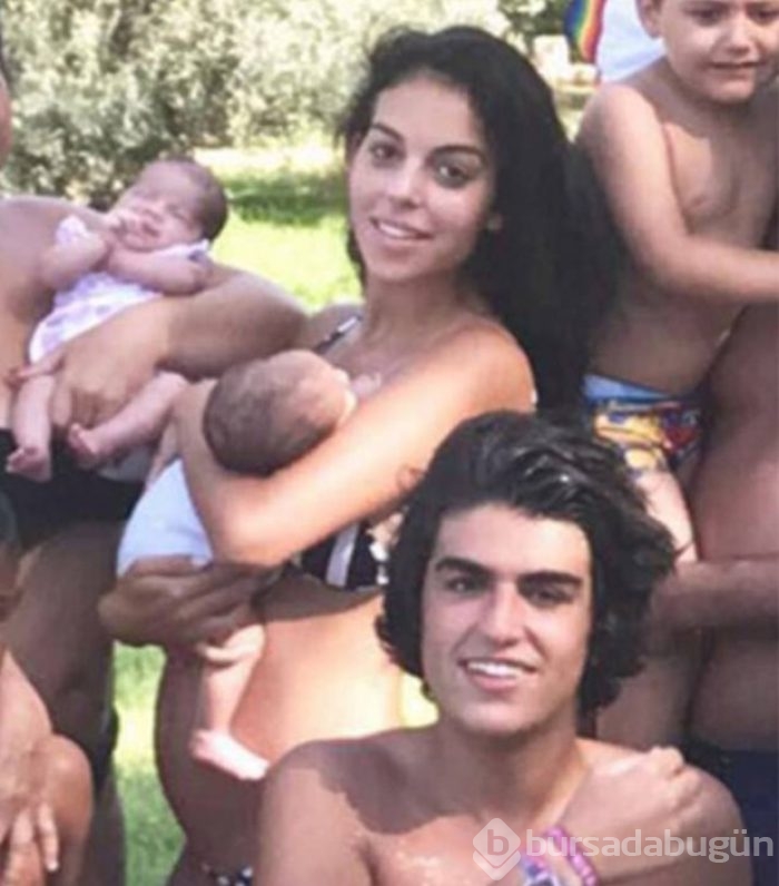 Ronaldo ailesi tatilde