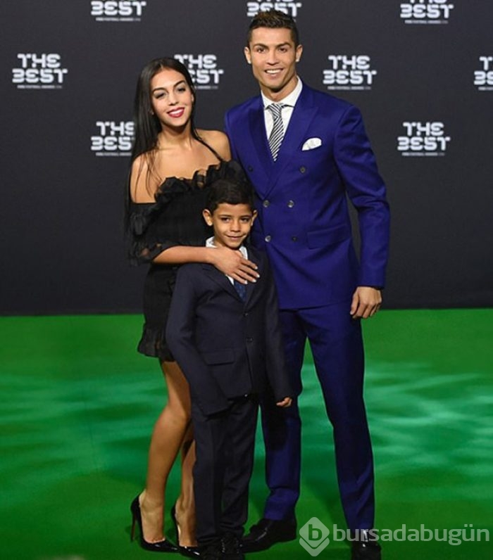 Ronaldo ailesi tatilde