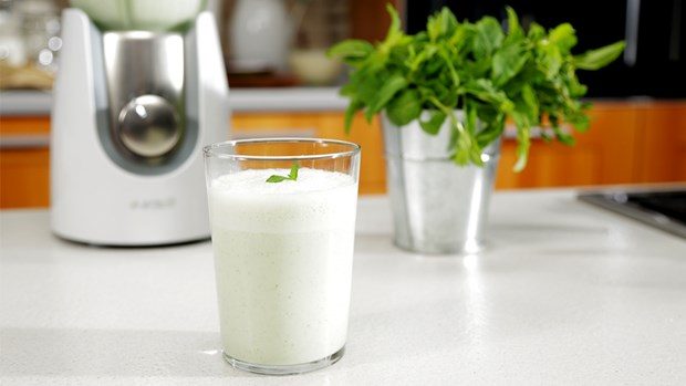 Kavurucu sıcaklarda serinleten 8 sağlıklı içecek