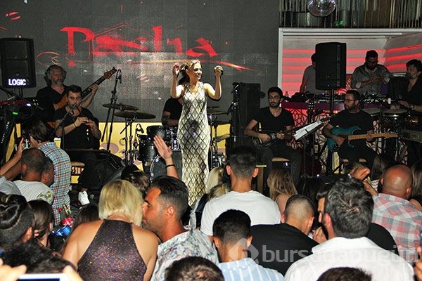 Yıldız Tilbe üzdü