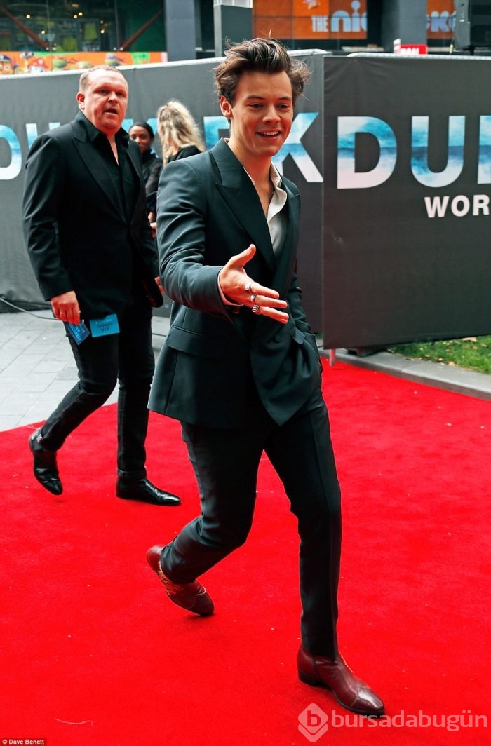 Harry Styles & Tom Hardy 'Dunkirk' Filminin Galasında!
