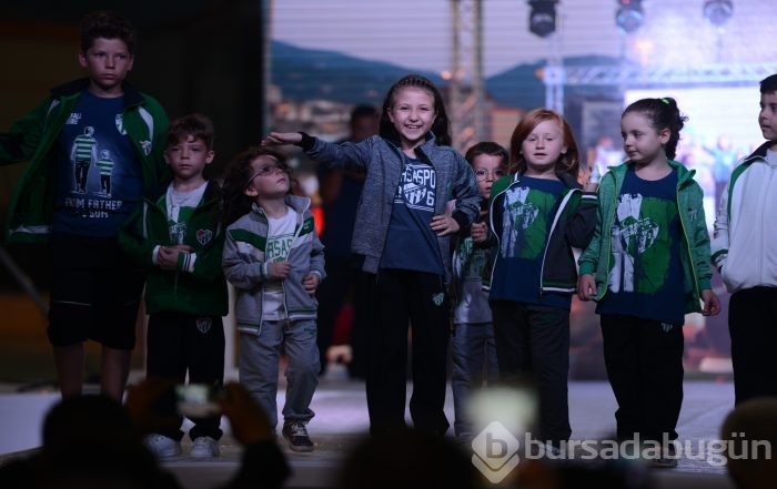 Bursaspor'un yeni sezon formaları tanıtıldı