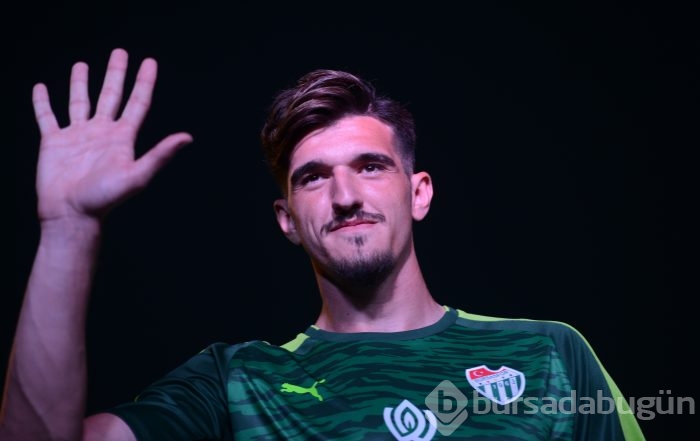 Bursaspor'un yeni sezon formaları tanıtıldı