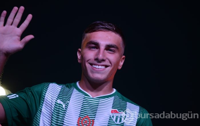 Bursaspor'un yeni sezon formaları tanıtıldı