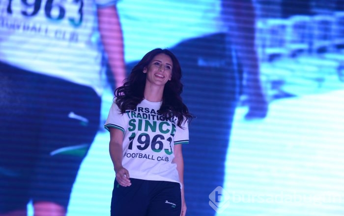Bursaspor'un yeni sezon formaları tanıtıldı