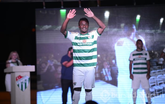 Bursaspor'un yeni sezon formaları tanıtıldı