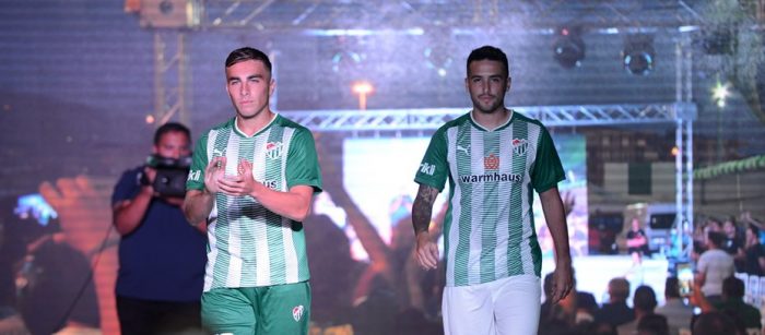 Bursaspor'un yeni sezon formaları tanıtıldı