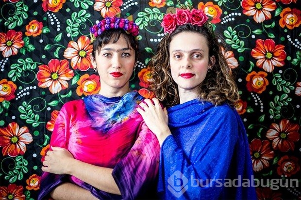 Frida Kahlo'yu taklitleriyle andı