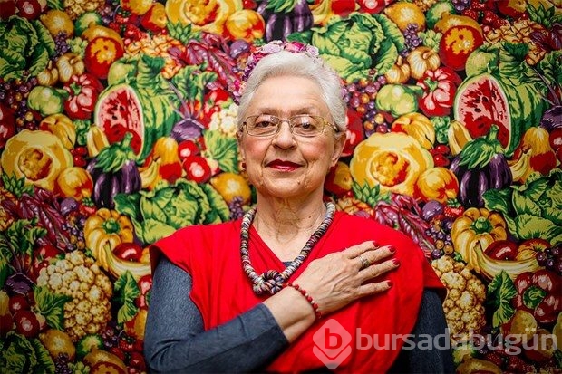Frida Kahlo'yu taklitleriyle andı