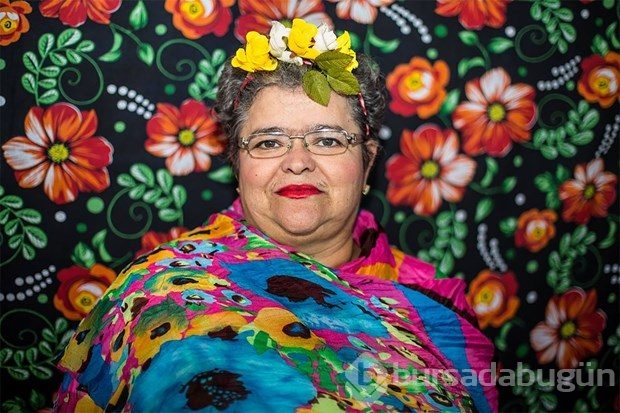 Frida Kahlo'yu taklitleriyle andı