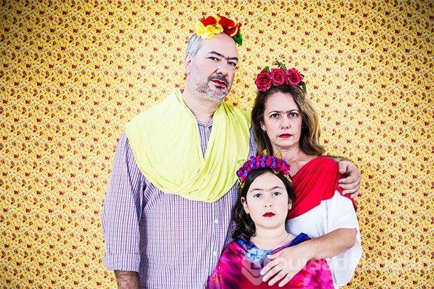 Frida Kahlo'yu taklitleriyle andı