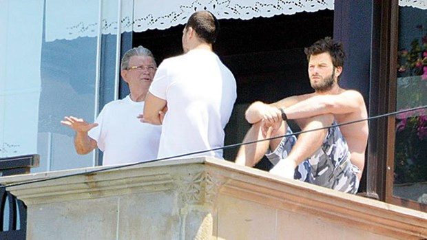 Çağatay Ulusoy ve Kıvanç Tatlıtuğ'un av macerası