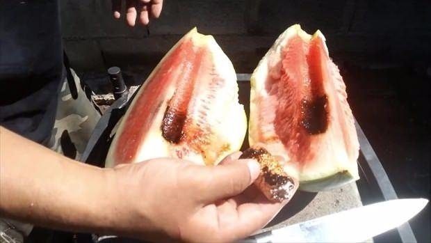 Erimiş bakırı karpuza dökünce bakın neler oldu
