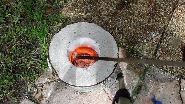 Erimiş bakırı karpuza dökünce bakın neler oldu