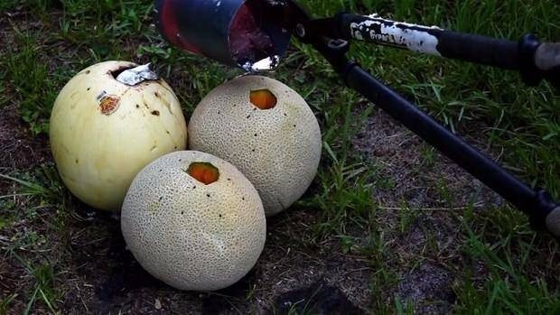 Erimiş bakırı karpuza dökünce bakın neler oldu