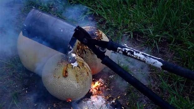 Erimiş bakırı karpuza dökünce bakın neler oldu