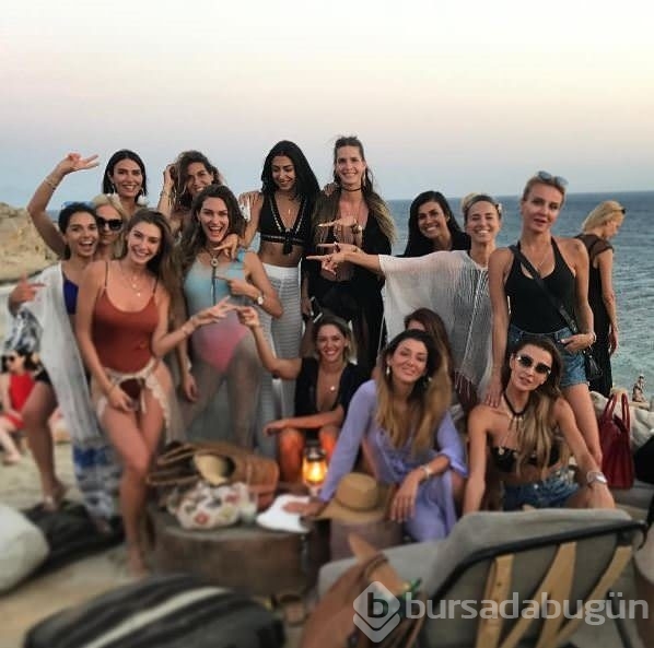 Bekarlığa kız kıza veda