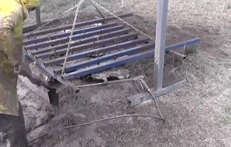 Karınca yuvasına alüminyum döktü