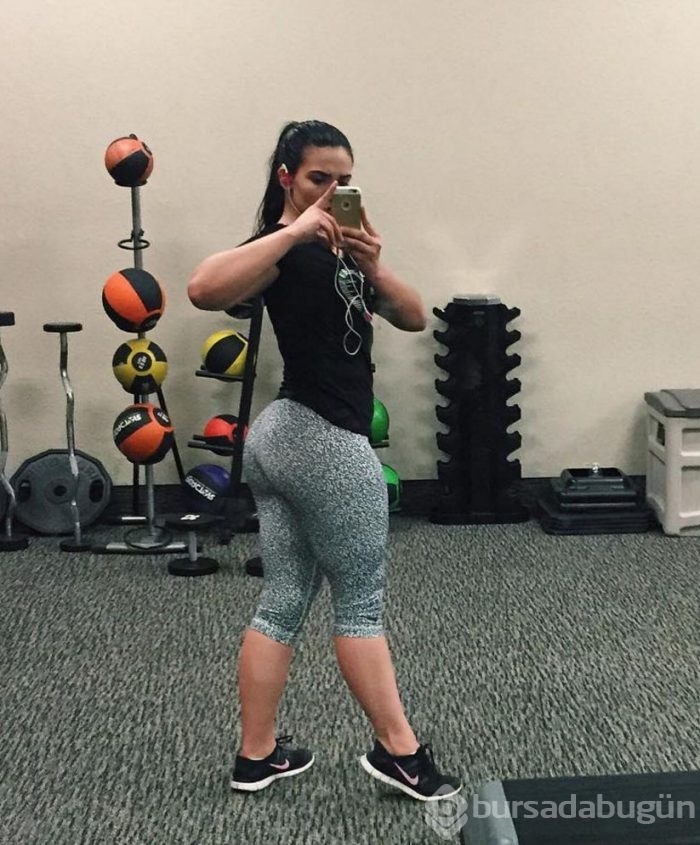 Rus Fitness Güzeli, Görüntüsüyle Şaşkına Uğratıyor
